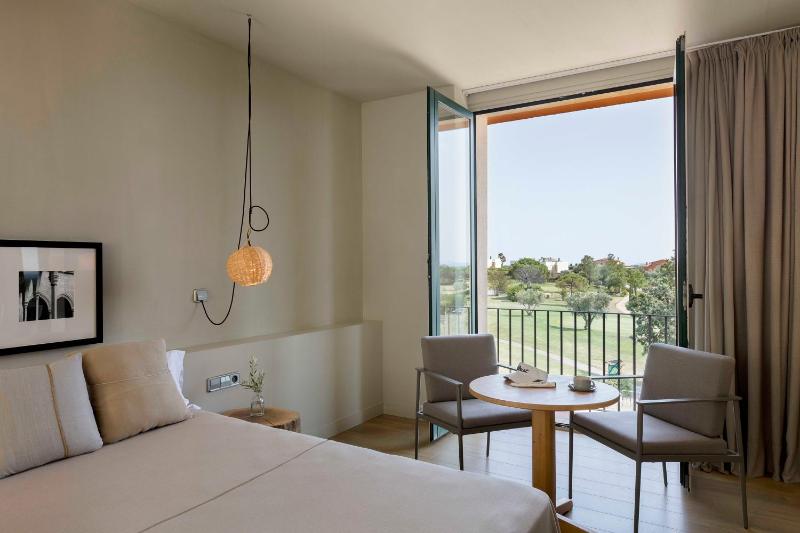 Triple Room image 1