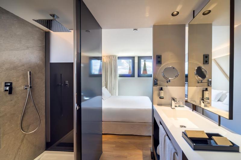 Superior Double Room image 4