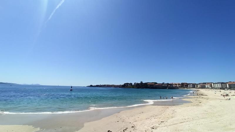Piso en Sanxenxo primera línea de la playa de Silgar - image 4