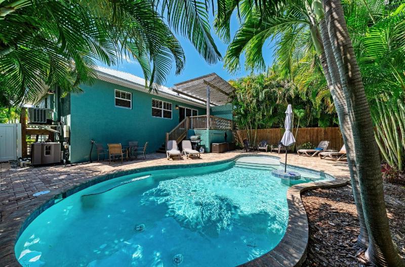 Caribbean Surf managed by Beach Retreats - image 11