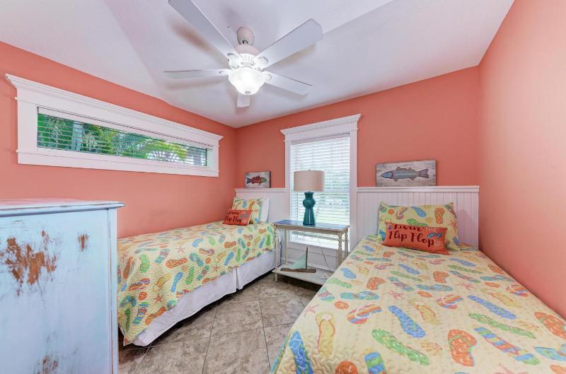 Caribbean Surf managed by Beach Retreats - image 20