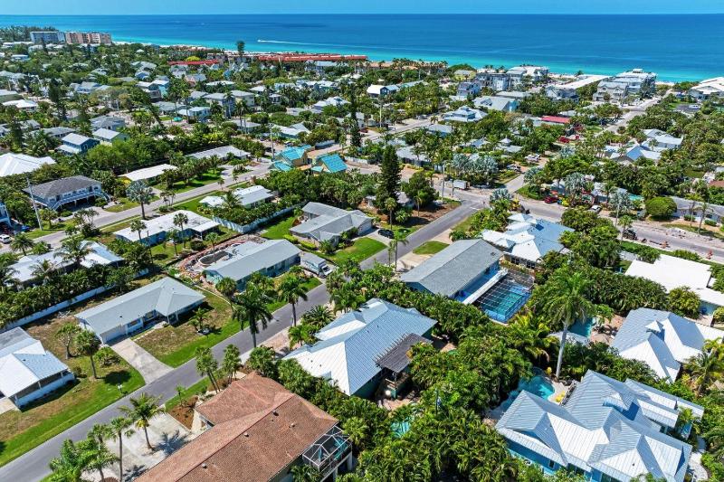 Caribbean Surf managed by Beach Retreats - image 18