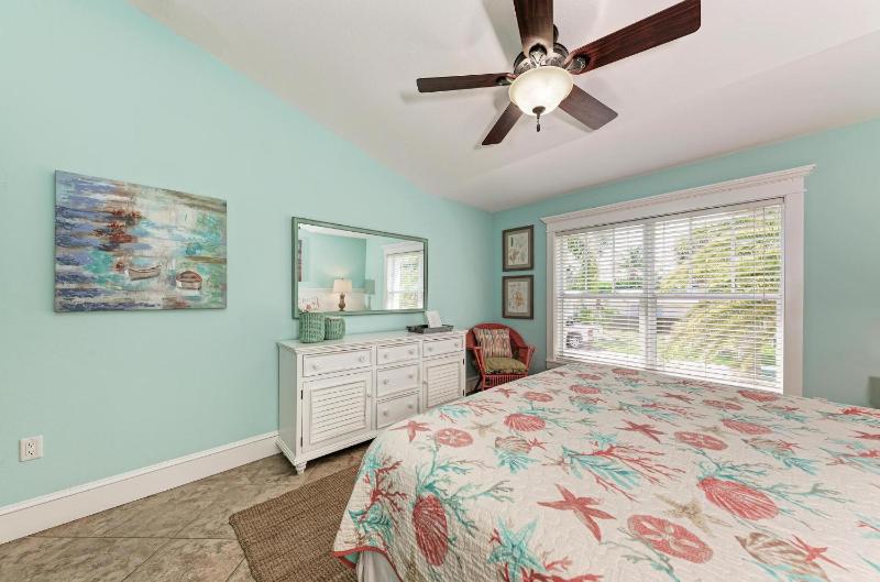 Caribbean Surf managed by Beach Retreats - image 8