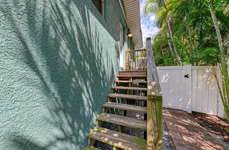 Caribbean Surf managed by Beach Retreats - image 26