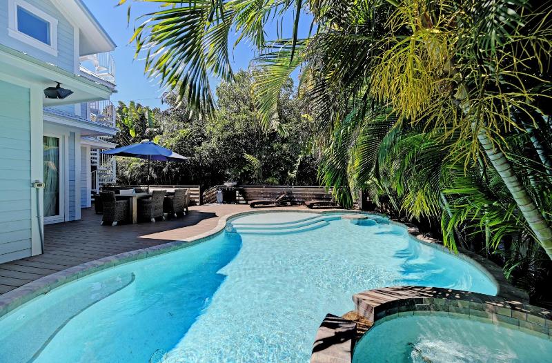Oasis By The Beach - image 3