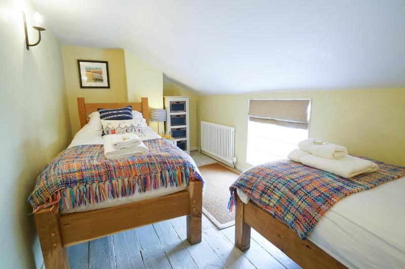 Aldeburgh Cottage - image 5