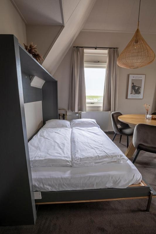 Hotel Apartment with Land View image 4