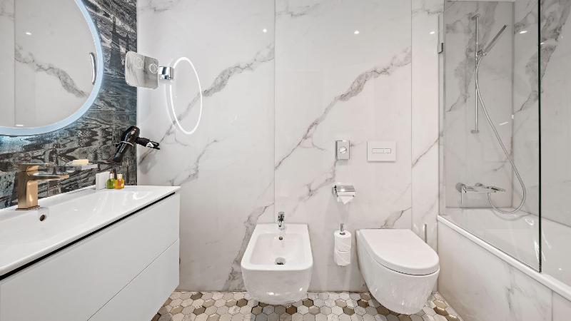 Tower Suite image 3