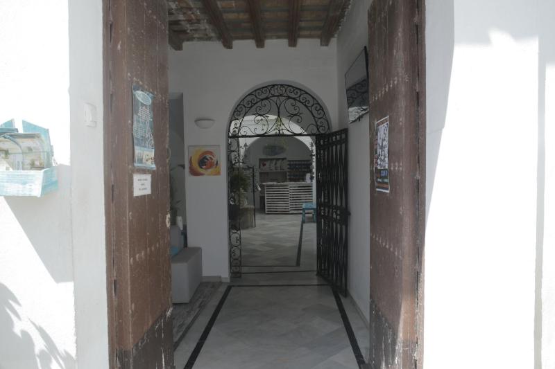Wake up in Tarifa Hostel & Restaurant Lounge - image 14