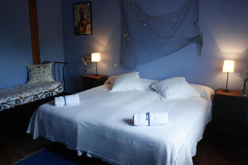 Double or Twin Room image 4