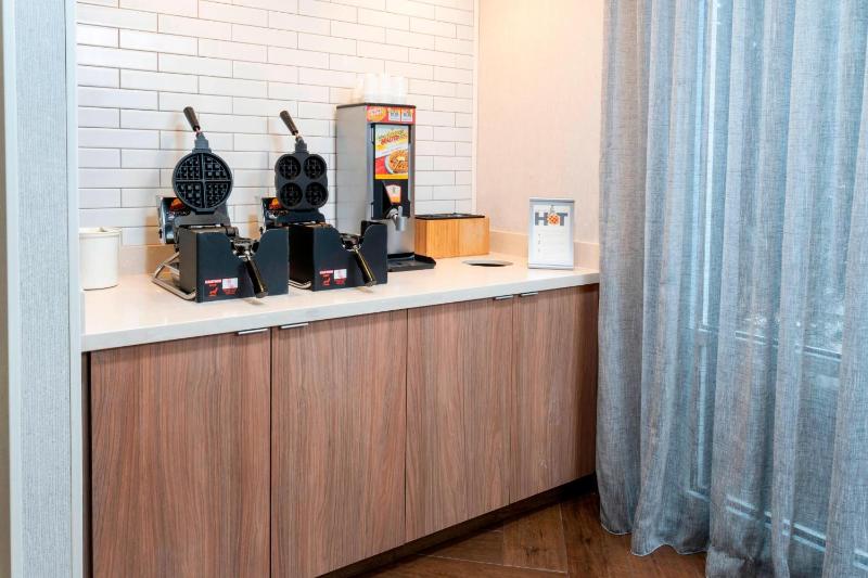 Fairfield Inn & Suites by Marriott Bend Downtown - image 6