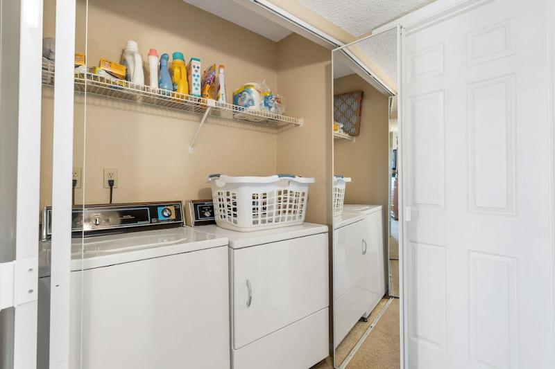 STUNNING Views of Ventana Canyon Mountains AND City Lights! - image 37
