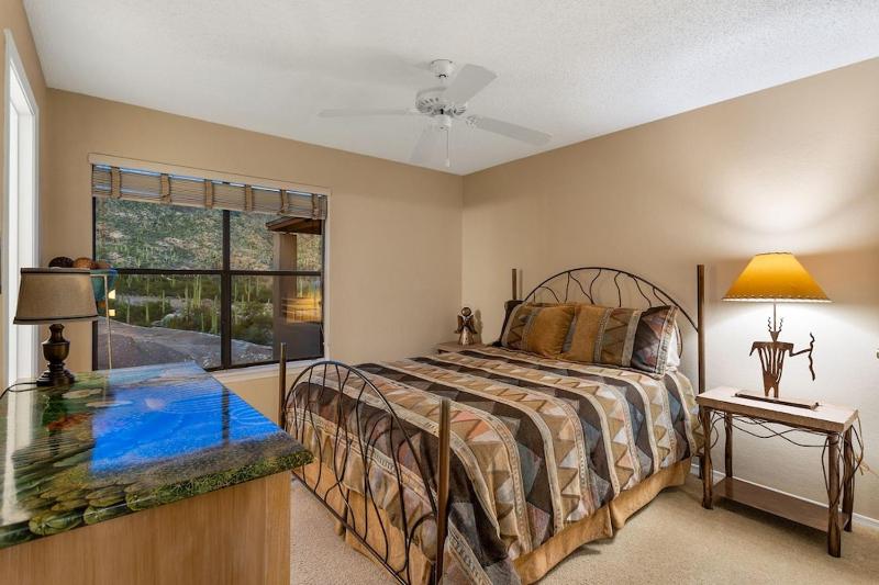 STUNNING Views of Ventana Canyon Mountains AND City Lights! - image 4
