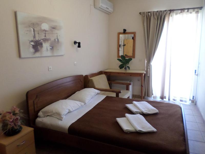 Double Room image 1