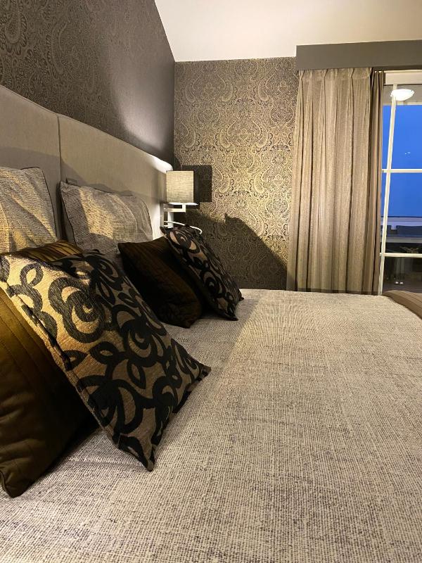 Family Suite with Balcony image 3