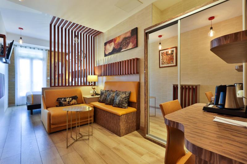 Hôtel Provençal - image 42