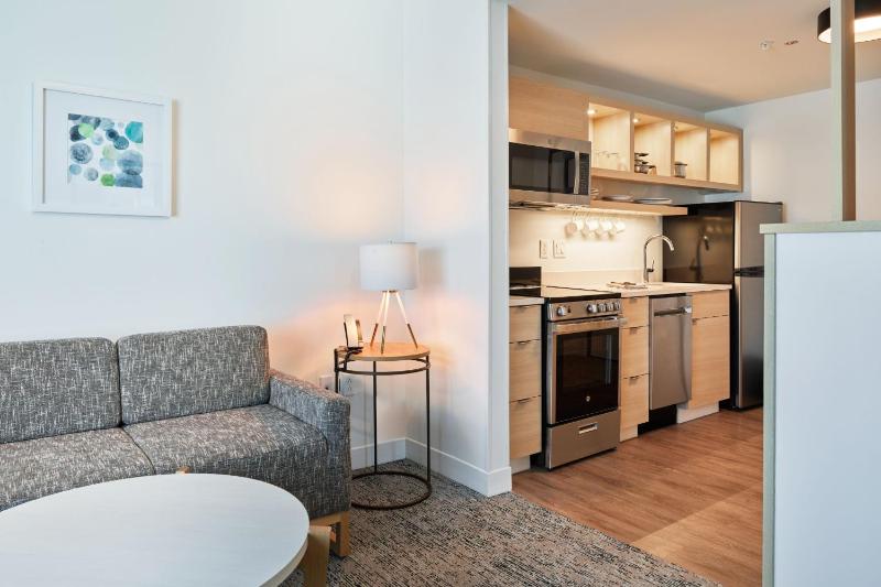 One-Bedroom King Suite with Sofa Bed  image 1