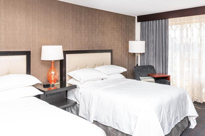 Traditional 2 Beds, Guest room, 2 Double image 4