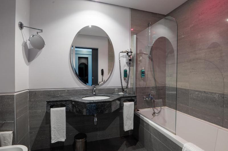 Suite image 1
