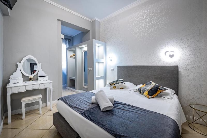 Economy Double Room image 1