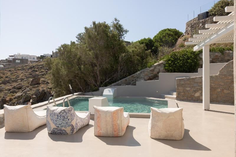 Maisonette with Private Pool image 4