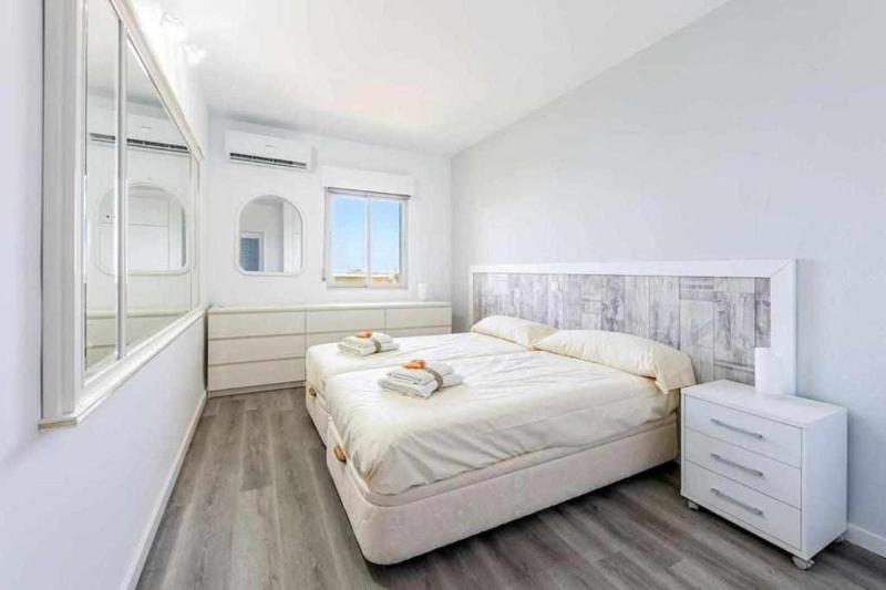 BENALBEACH APARTAMENTO con vistas maravillosas - image 36