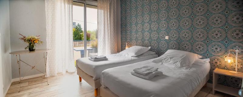 Twin Room with Terrace image 3
