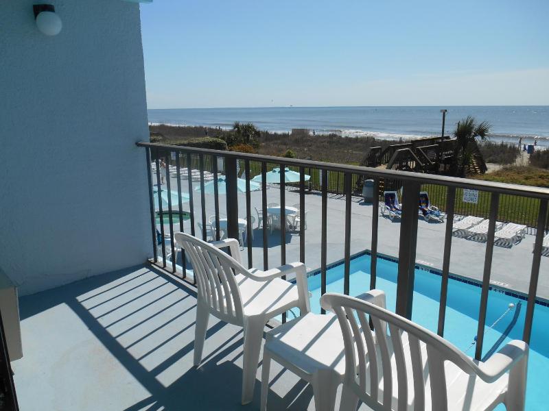 Tropical Seas Hotel - image 26