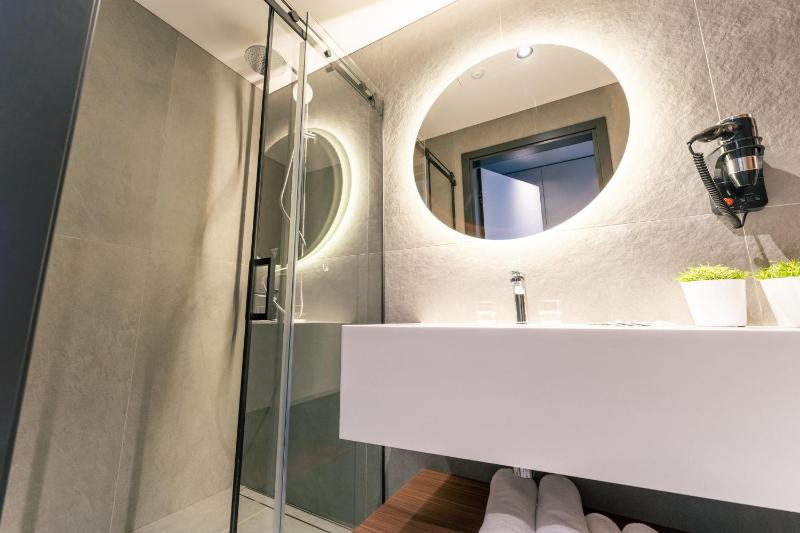 Superior Suite image 3