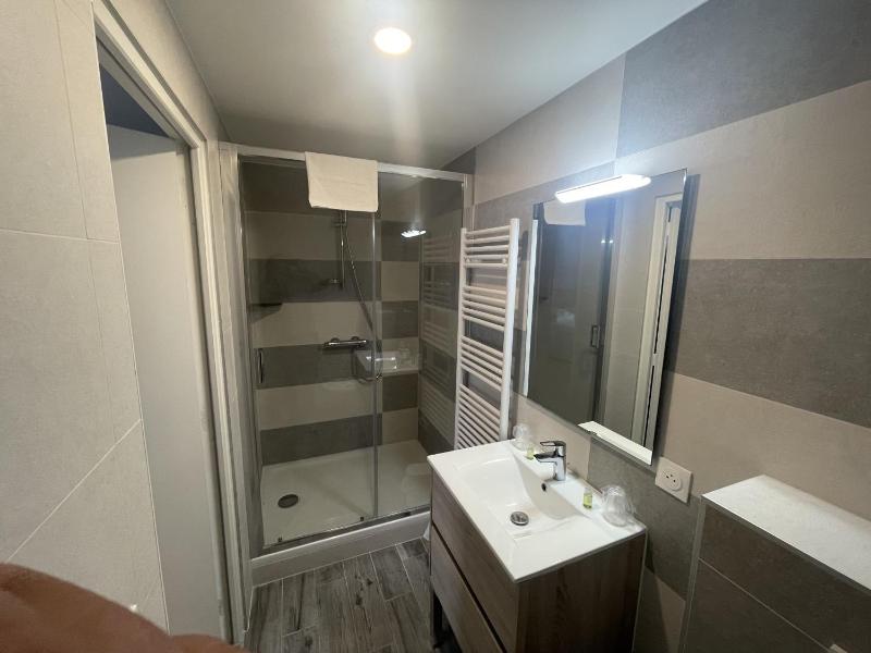 Superior Double Room image 3