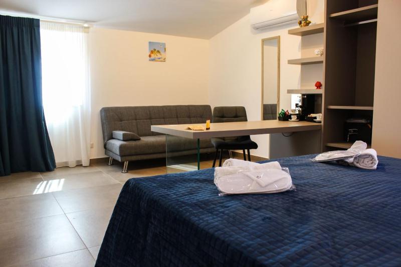 Dalì al mare - image 48