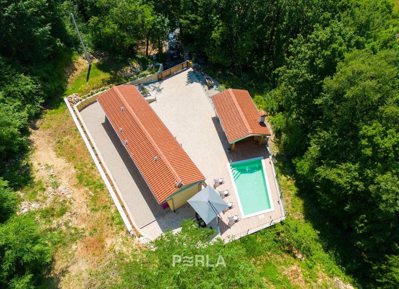 Cozy holiday house CAPREE with pool in a quiet location near the beach Rabac - image 7