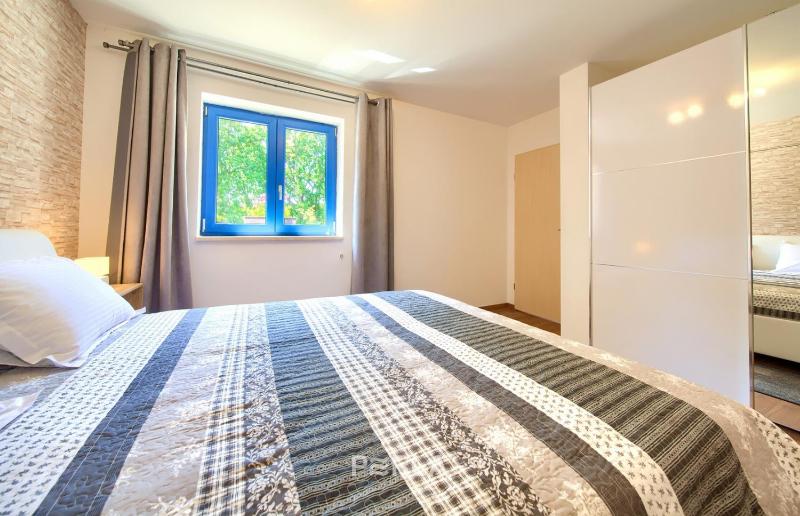 Cozy holiday house CAPREE with pool in a quiet location near the beach Rabac - image 30