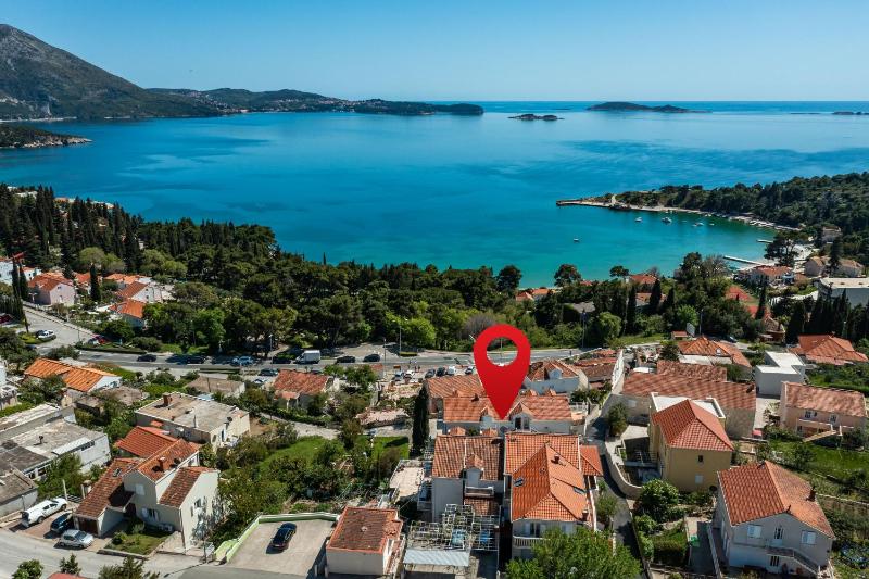Apartments with parking space Mlini Dubrovnik - 8566 - image 1