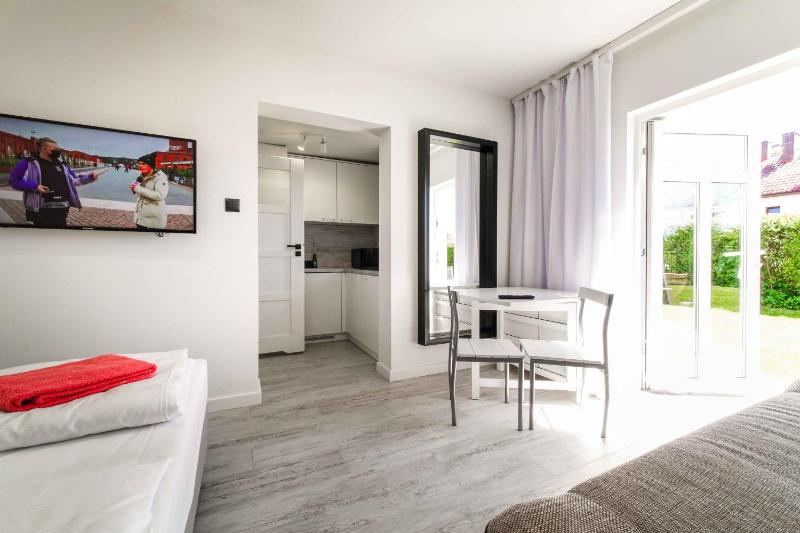 Wczasowa 8 Apartments - image 22