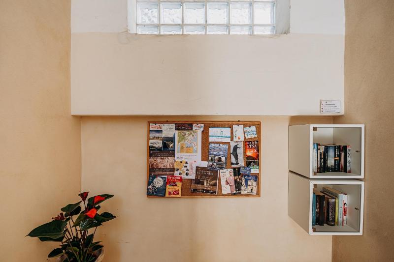 One-Bedroom Apartment image 3