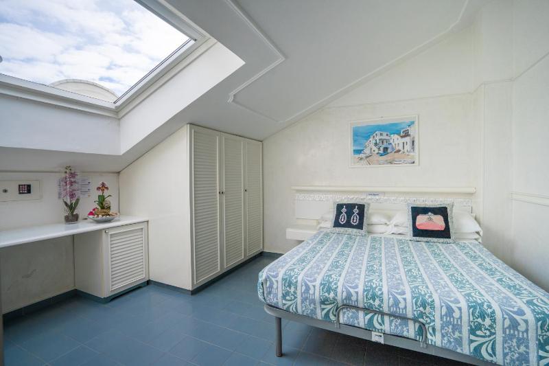 Double or Twin Room image 2