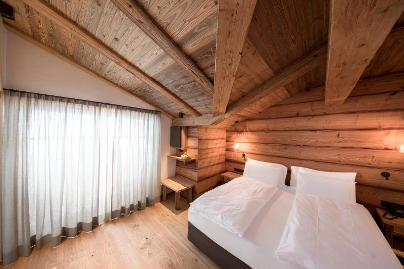 Superior Double Room image 1