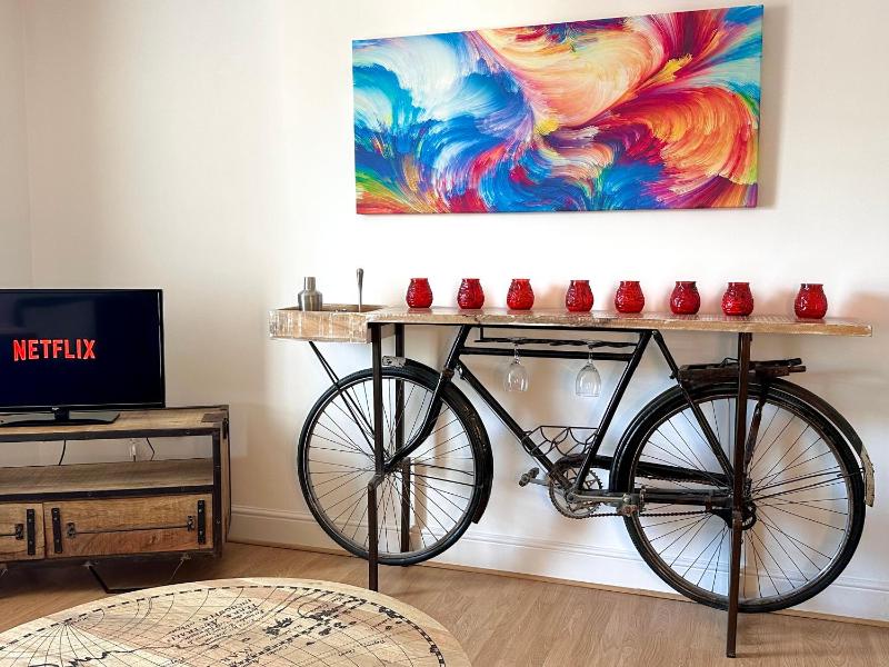 Two-Bedroom Apartment image 4