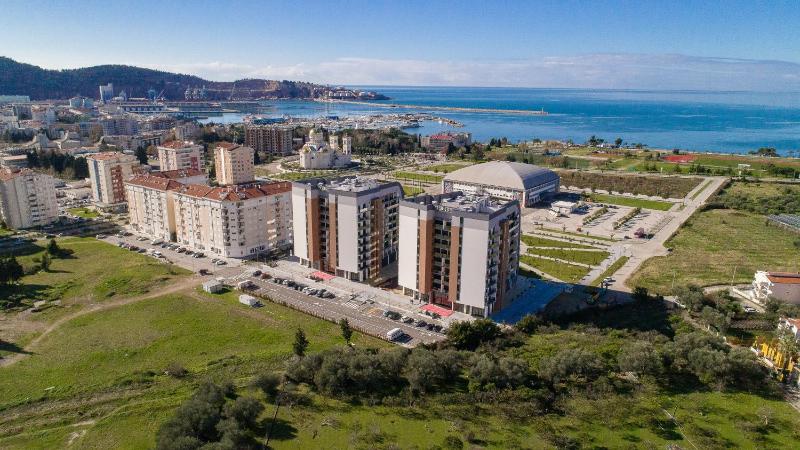 Standard Double or Twin Room with Balcony image 2
