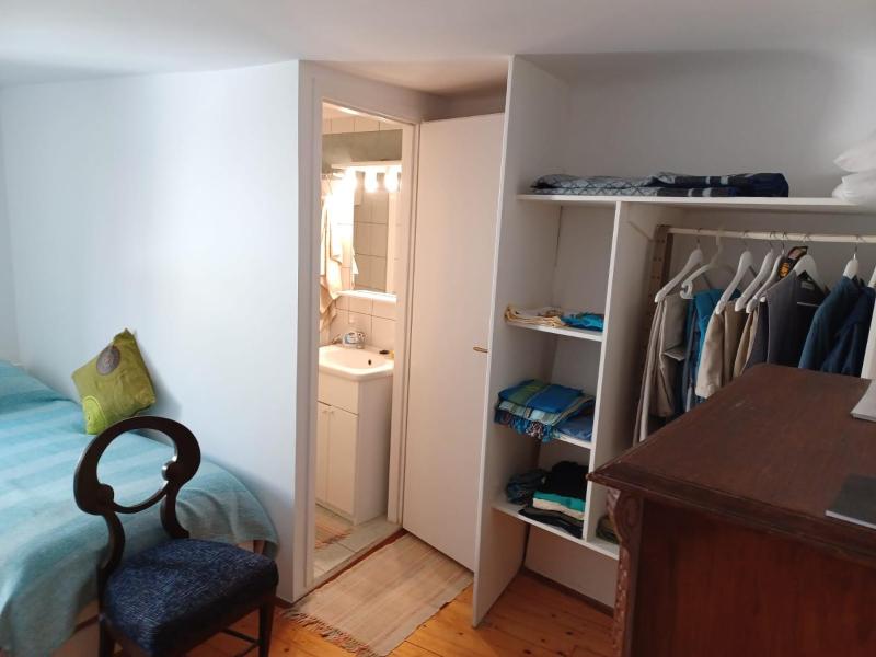 Two-Bedroom House image 3