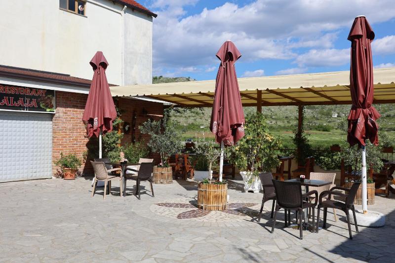 Hotel Kalaja - image 15