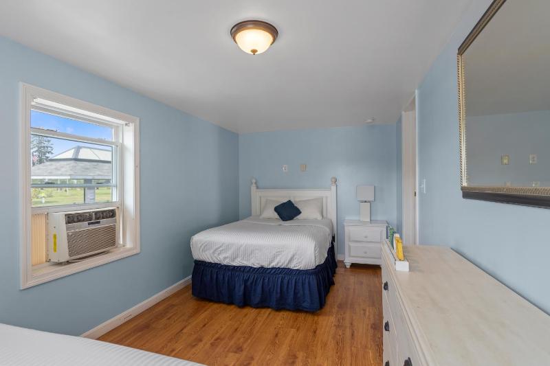 Two-Bedroom Suite image 4