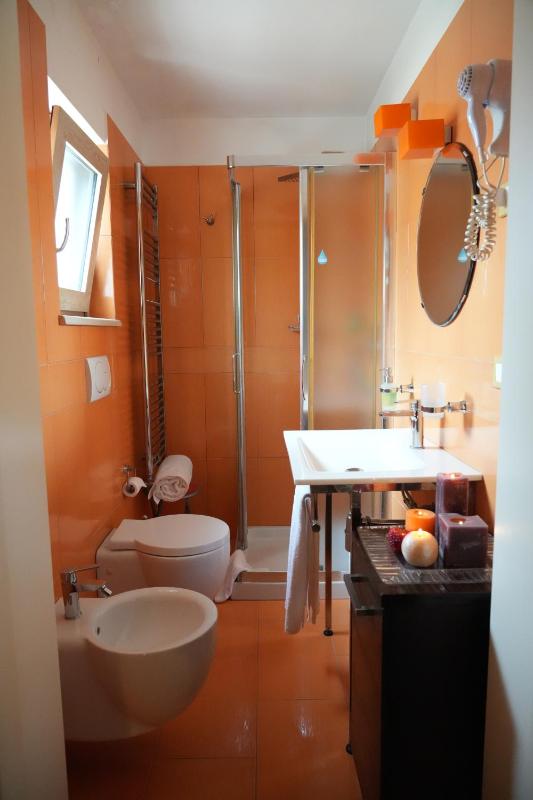 Single Room image 2