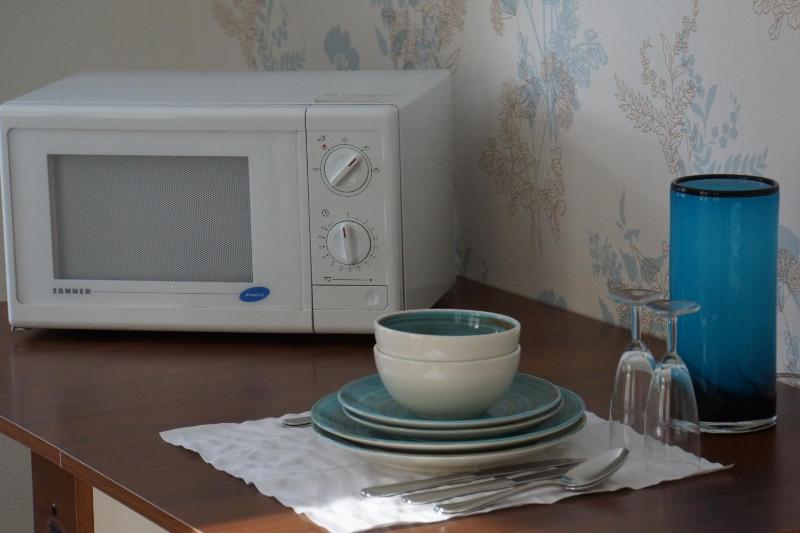 Junior Suite with Courtyard View and Kitchenette image 2