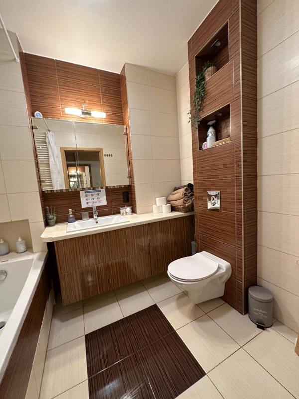Apartment image 3