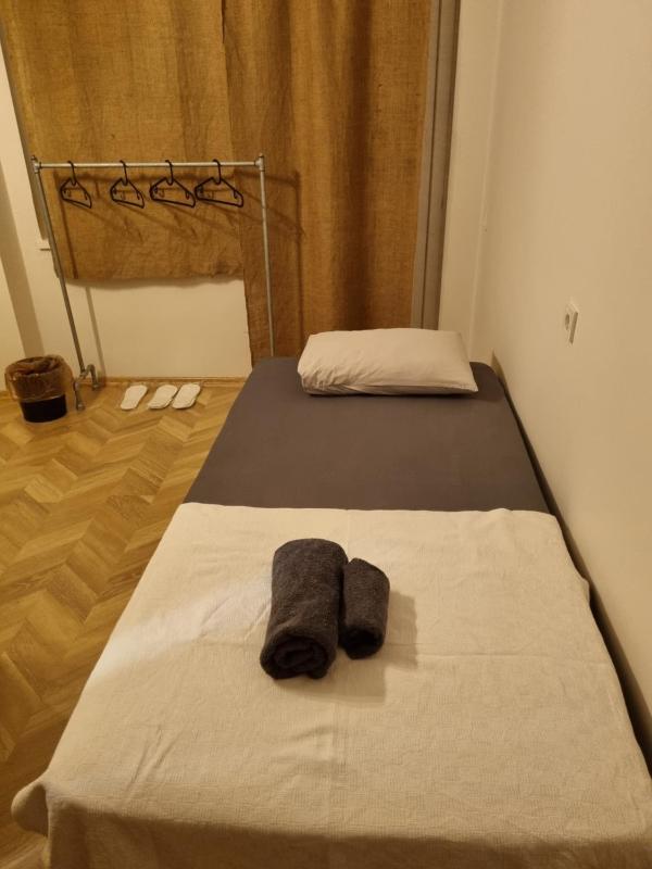 Triple Room with Balcony image 3