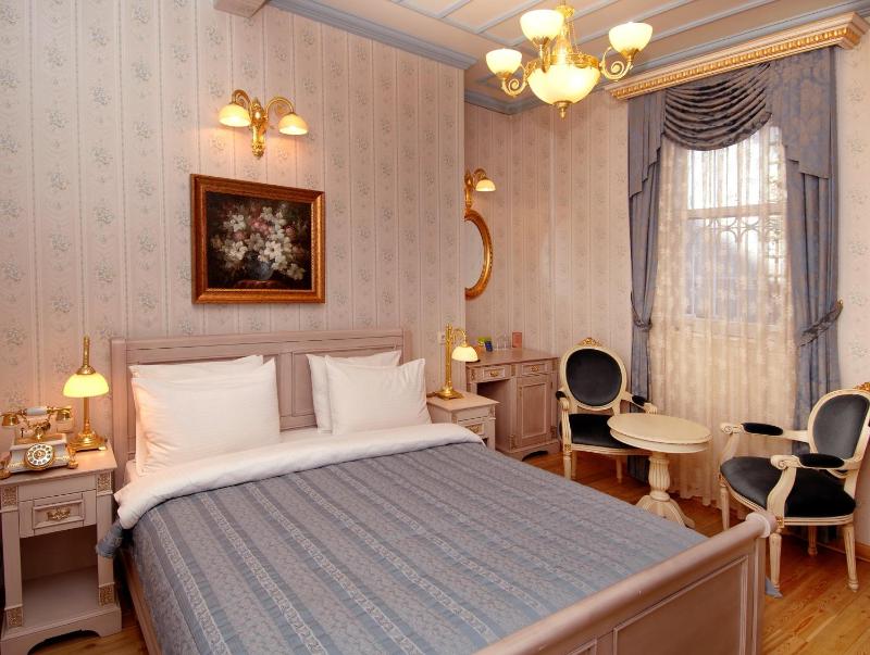 Standard Double Room image 1
