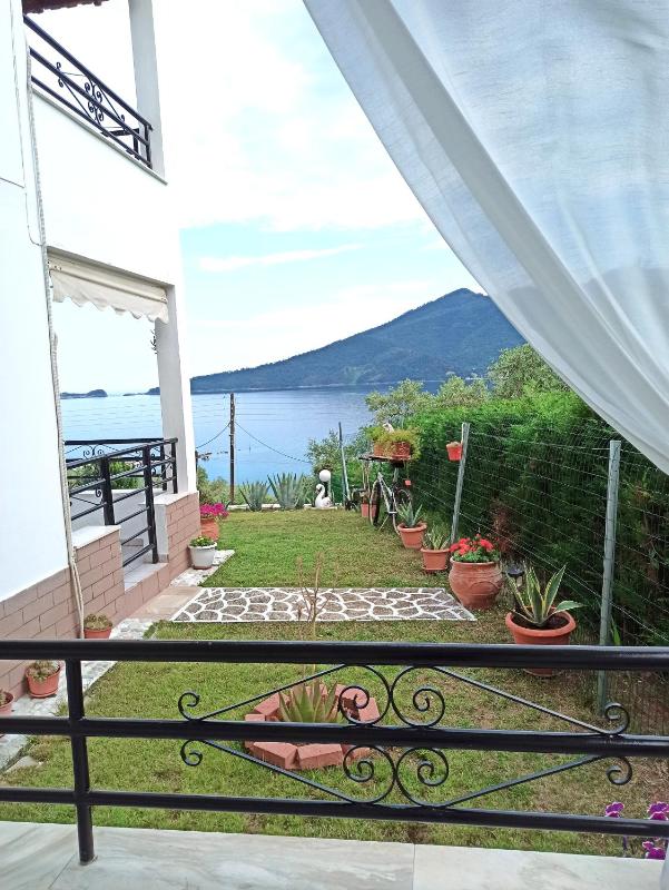 Studio with Sea View image 4