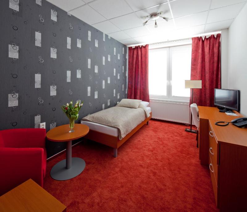 Single Room with Private Bathroom image 1
